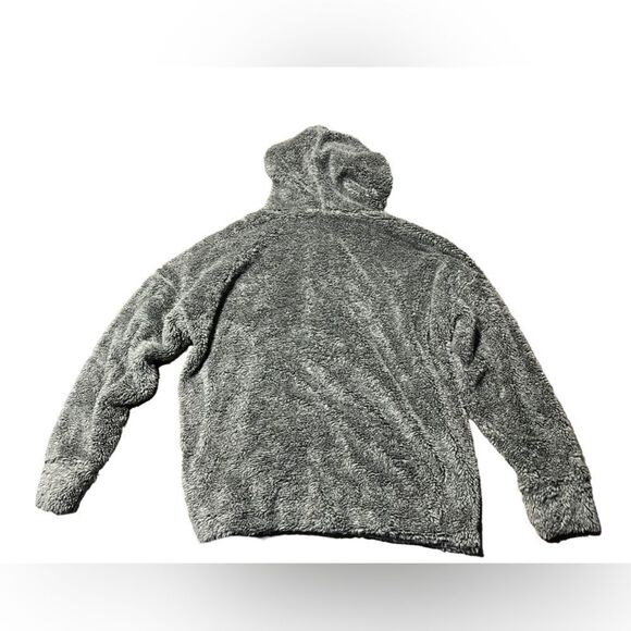 New Prana faux fur pullover - Picture 2 of 3